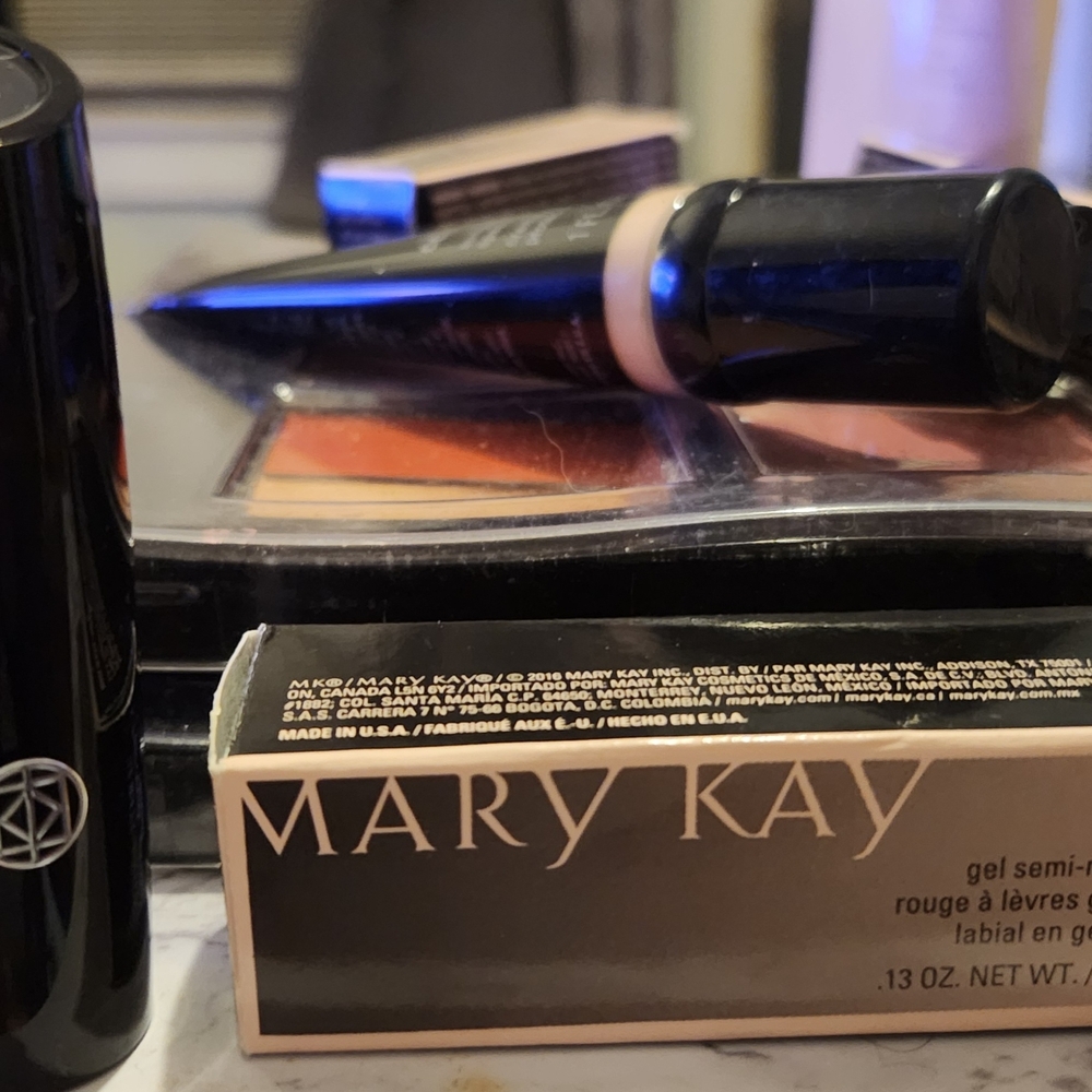 Mary Kay Semi-Matte Lipstick - Always Apricot